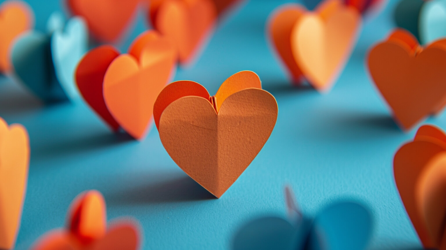 paper hearts, symbolizing better customer conversations for better relationships